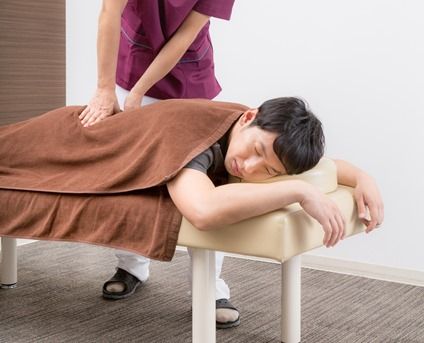 タイ古式マッサージは気持ち良いだけではなく健康に良い～タイに4年通った俺が言うから間違いない！
